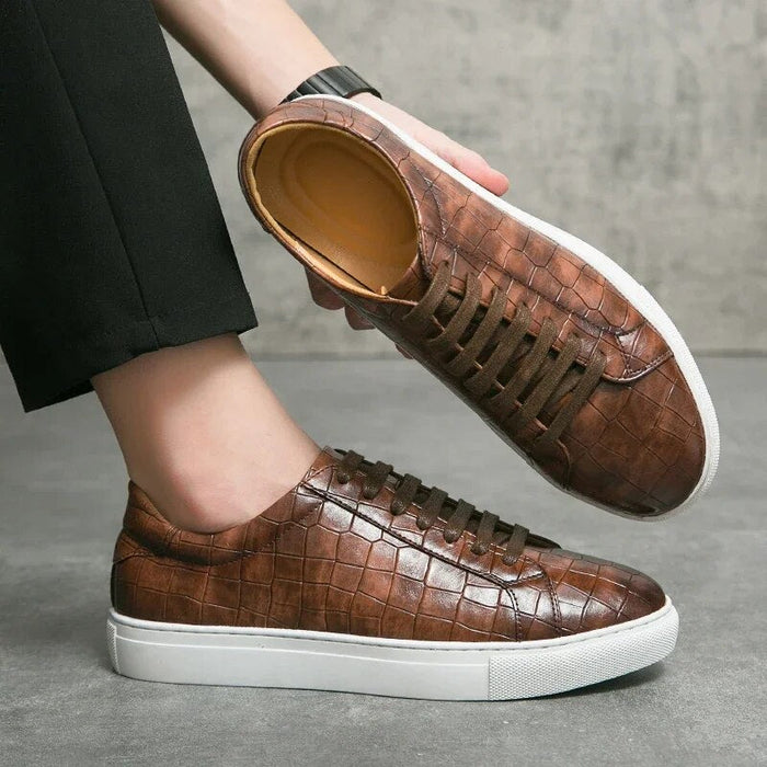 Men's Genuine Leather Croc Texture Low Top Sneakers