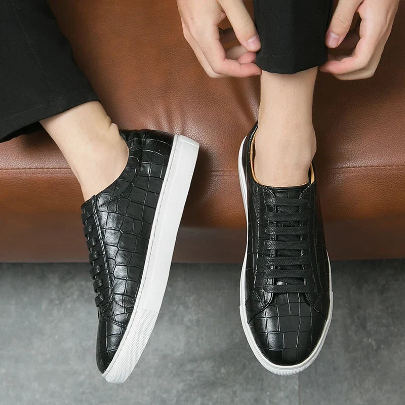 Men's Genuine Leather Croc Texture Low Top Sneakers
